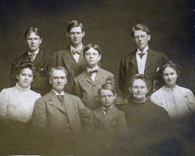 GWI Jones Family. Back: Ben, Pha, George and Clarence Victor. Front: Hazel, GWI, Robert, LaDora (Wiley) and Raye) About 1900